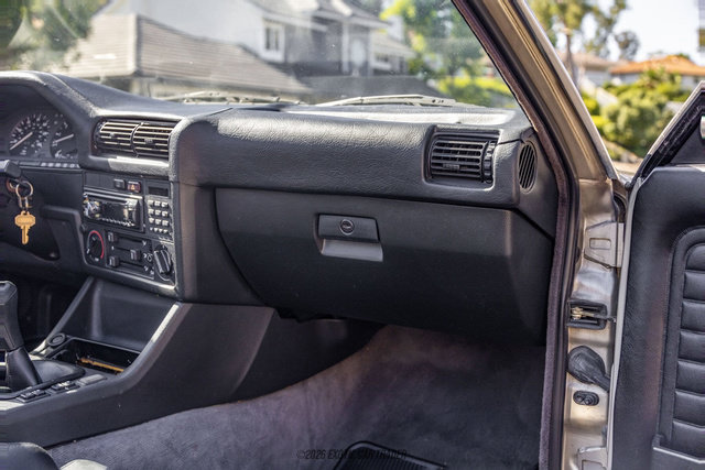 Used 1989 BMW 325i Convertible RWD image 41