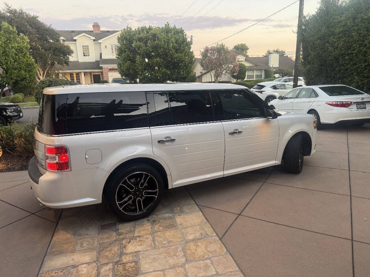 Used 2015 Ford Flex Limited w/ Equipment Group 301A FWD image 7