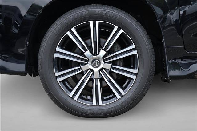 Used 2018 Lexus LX 570 4WD w/ Luxury Package image 9