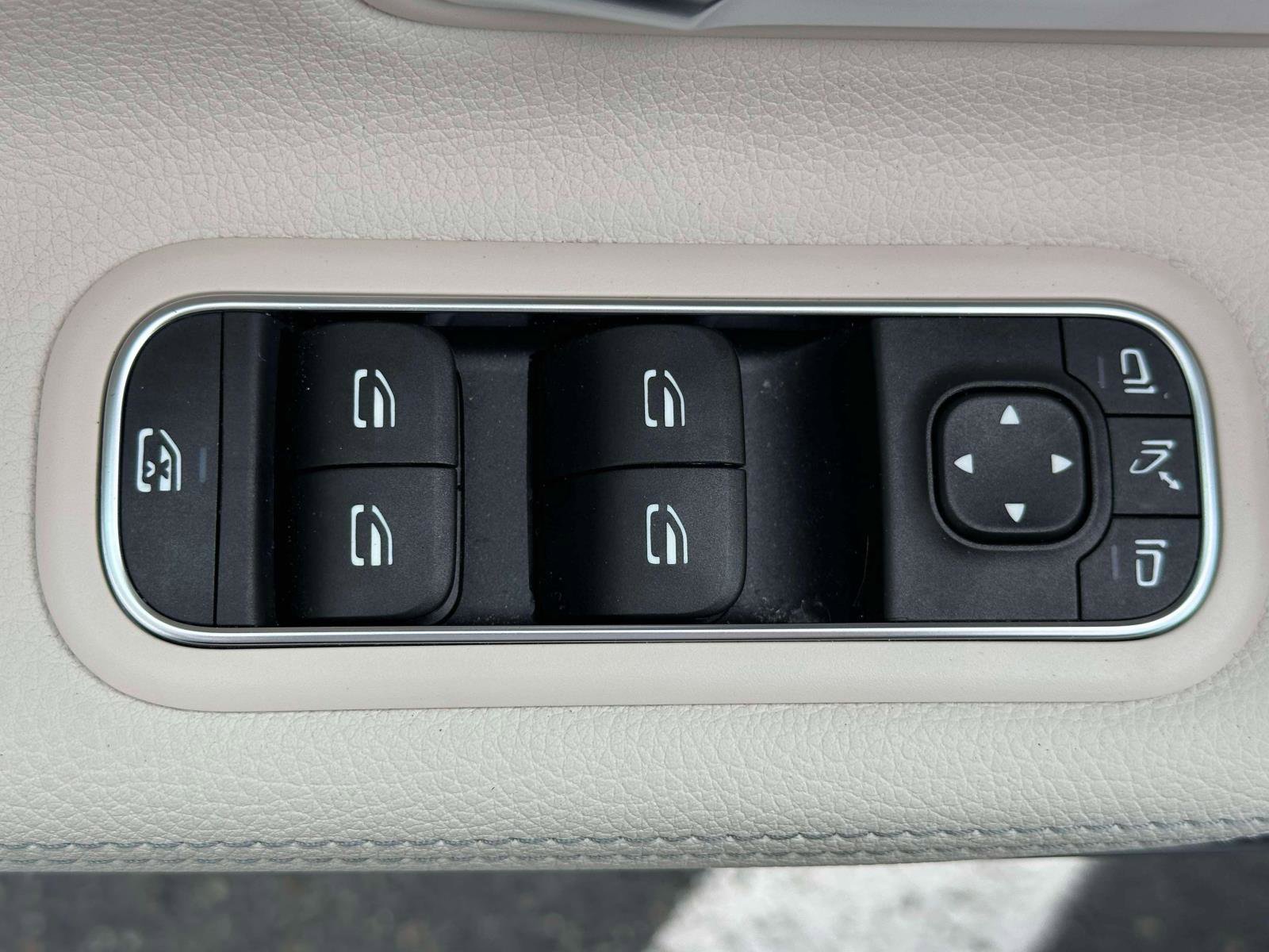 Certified 2022 Mercedes-Benz A 220 4MATIC image 13