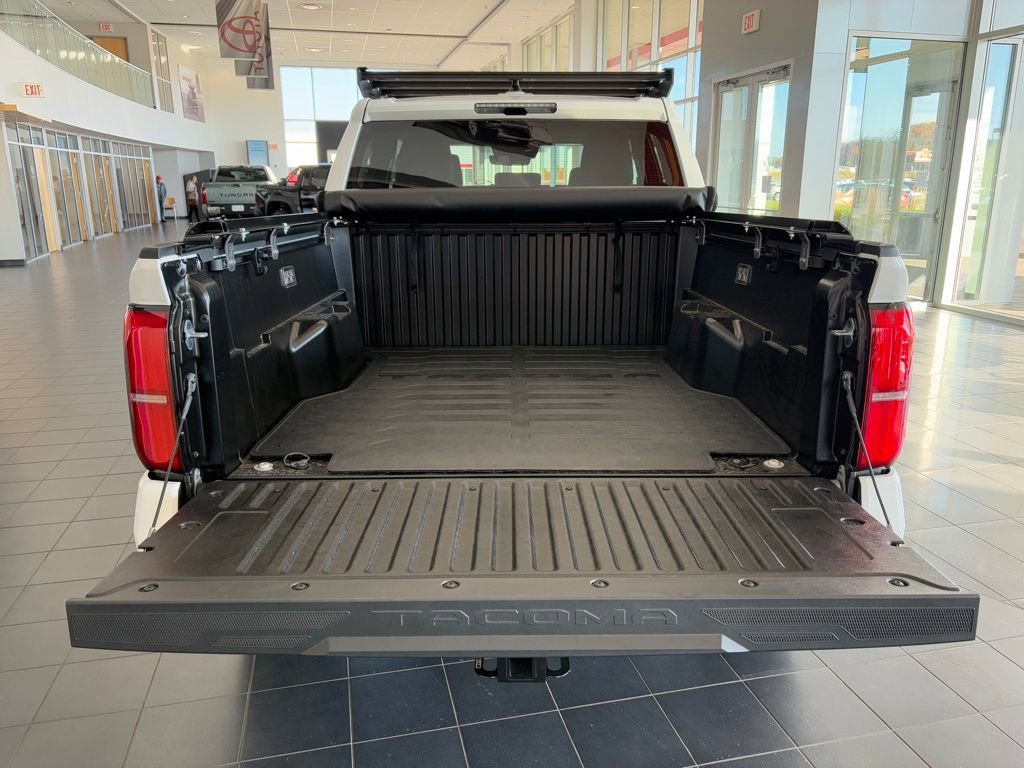 New 2025 Toyota Tacoma TRD Off-Road AWD/4WD image 7