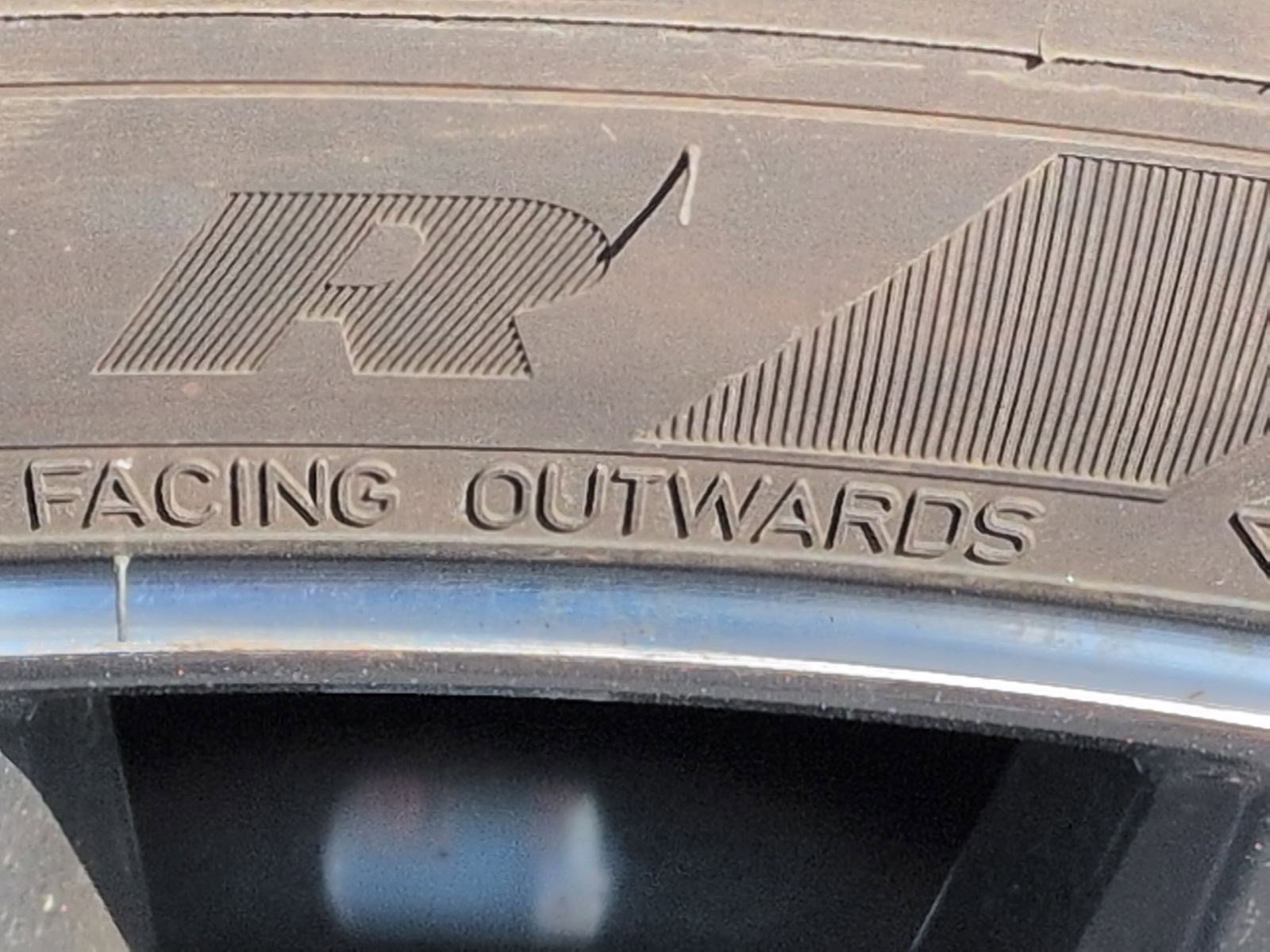 Certified 2023 BMW i4 eDrive35 image 12