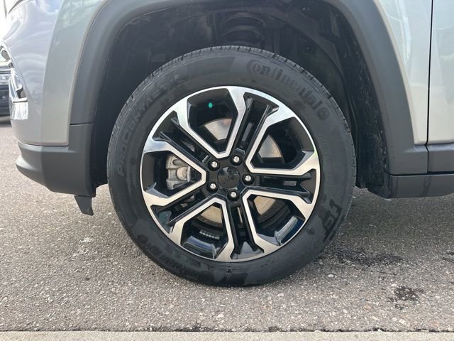 Used 2024 Jeep Compass Limited image 8