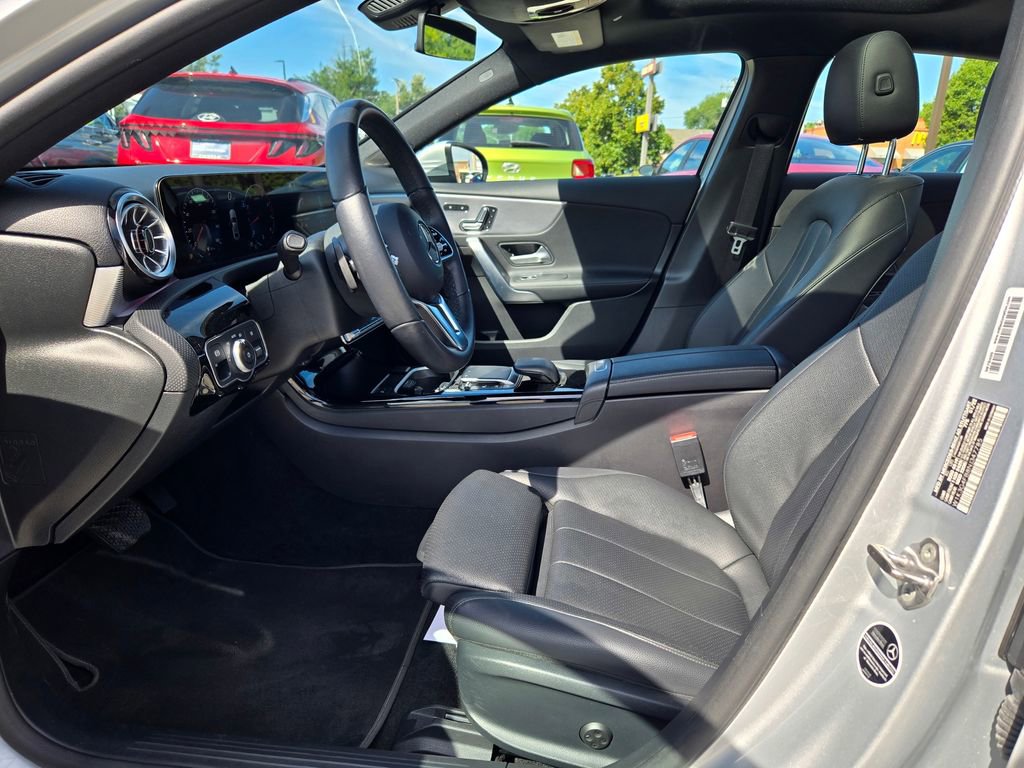 Used 2022 Mercedes-Benz A 220 4MATIC image 28