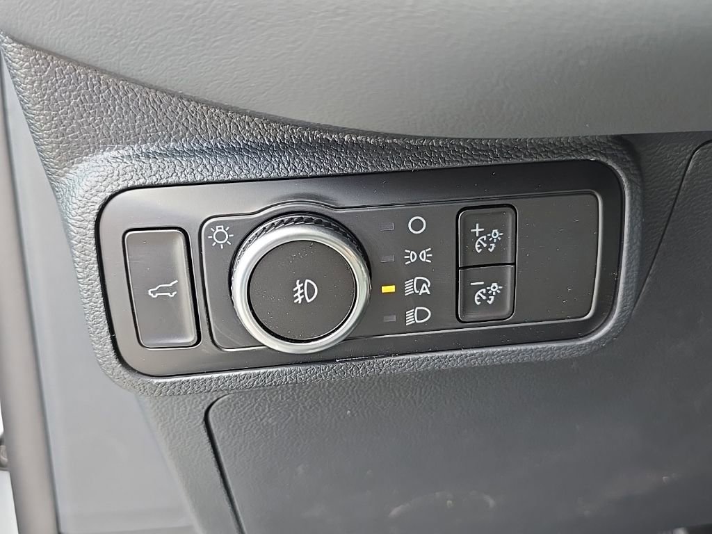 New 2026 Ford Explorer Active image 18