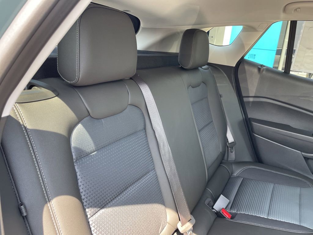 New 2026 Chevrolet Trax LT w/ Driver Confidence Package image 32