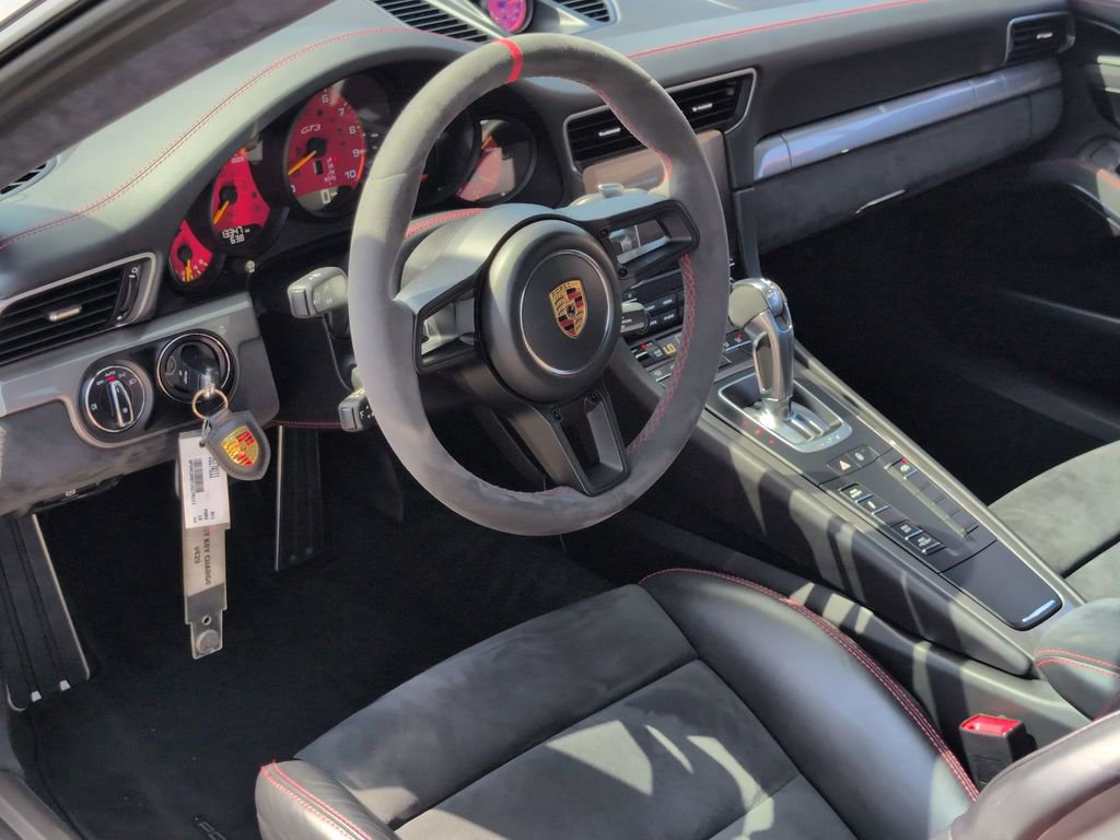 Used 2018 Porsche 911 GT3 image 12
