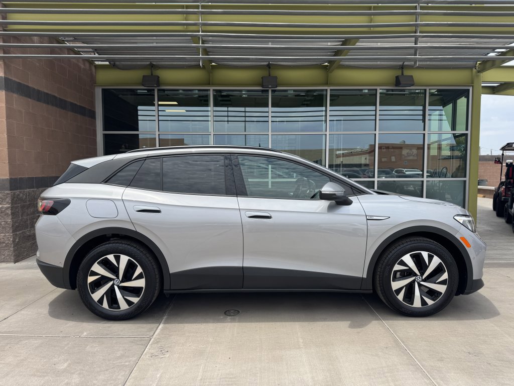 Used 2023 Volkswagen ID.4 Pro image 9