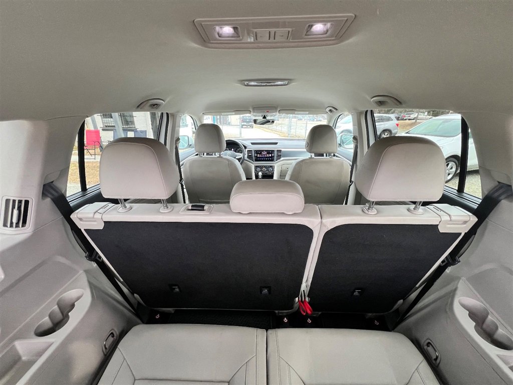 Used 2021 Volkswagen Atlas SE image 16