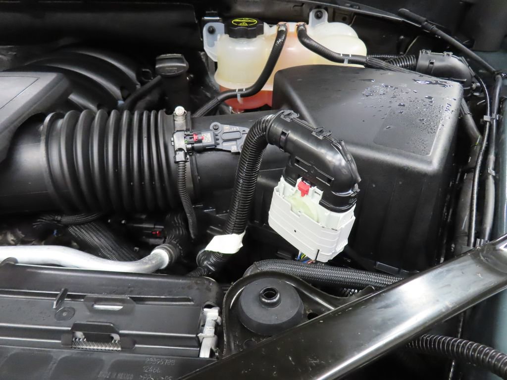 Used 2025 Chevrolet Silverado 1500 LT image 24