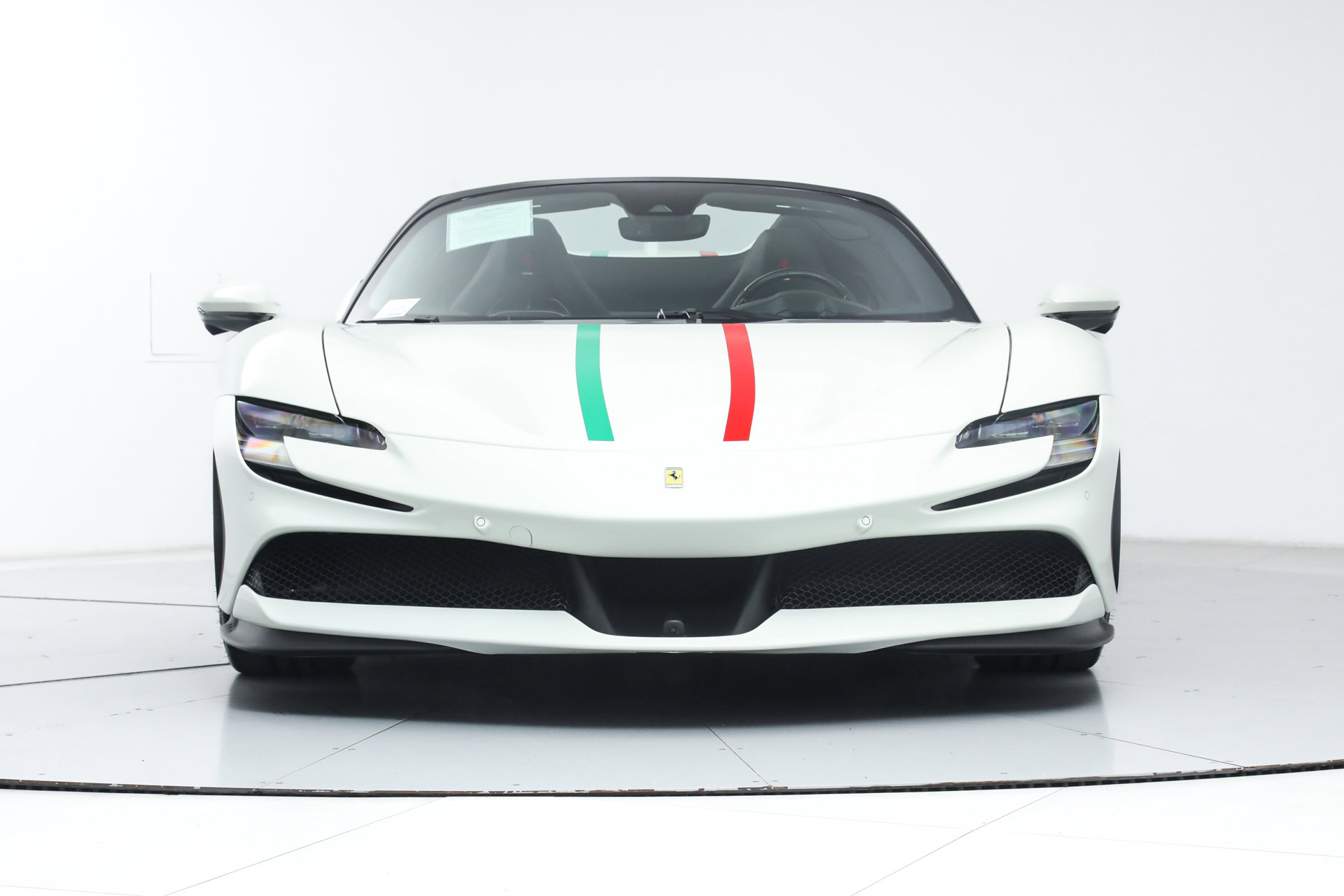 Certified 2025 Ferrari SF90 Spider AWD/4WD image 13