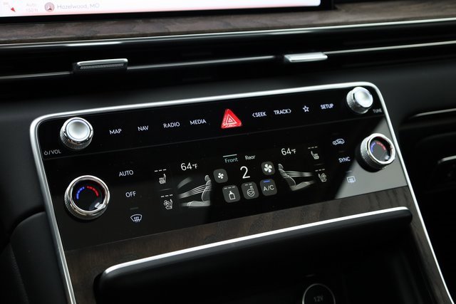 New 2025 Genesis GV80 3.5T Prestige image 20