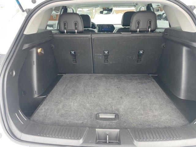 Used 2025 Chevrolet Trax LT w/ LT Convenience Package image 12