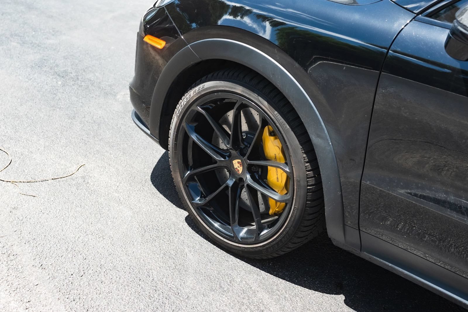 Used 2023 Porsche Cayenne Turbo GT AWD/4WD image 2