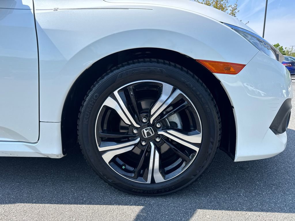 Used 2017 Honda Civic Touring image 12