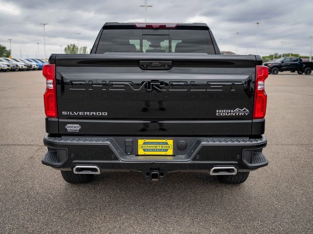 Used 2024 Chevrolet Silverado 1500 High Country w/ Technology Package image 7