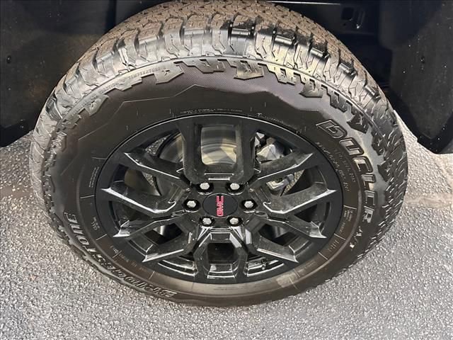 New 2026 GMC Canyon AT4 image 16