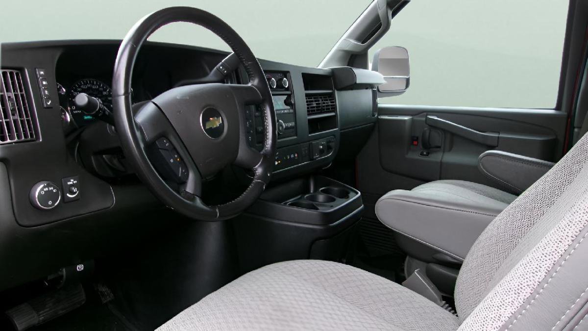 Used 2024 Chevrolet Express 2500 LT w/ LT Preferred Equipment Group RWD image 9