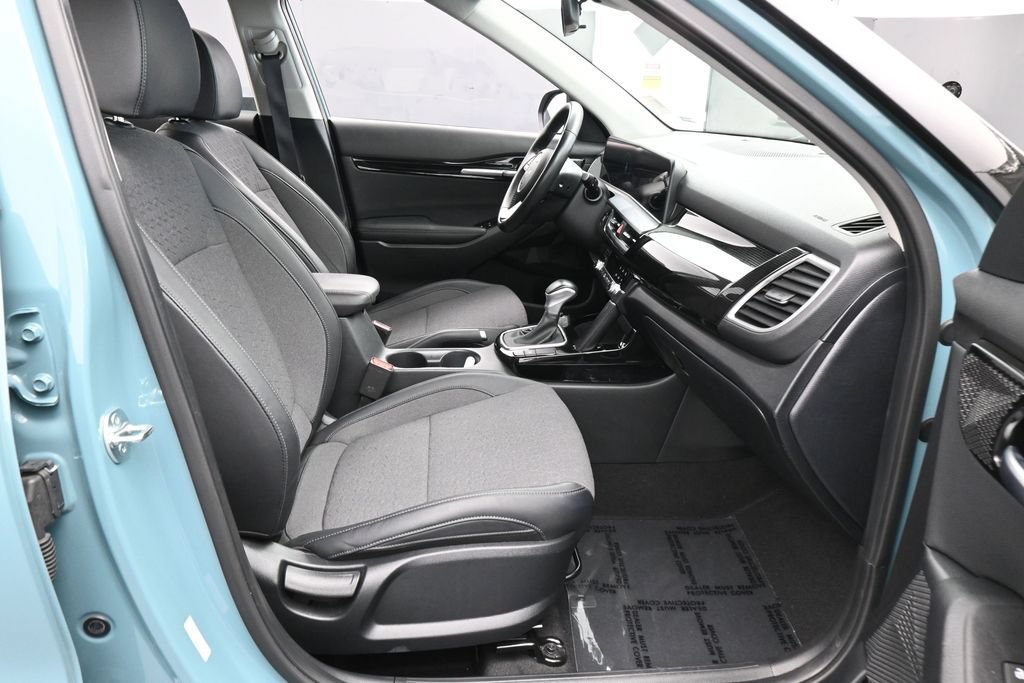 Used 2024 Kia Seltos S FWD image 39