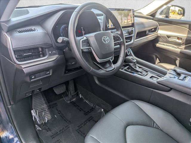 Used 2025 Toyota Grand Highlander FWD image 10