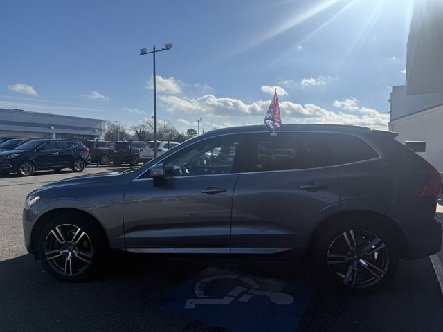 Used 2018 Volvo XC60 T6 Momentum w/ Convenience Package image 23