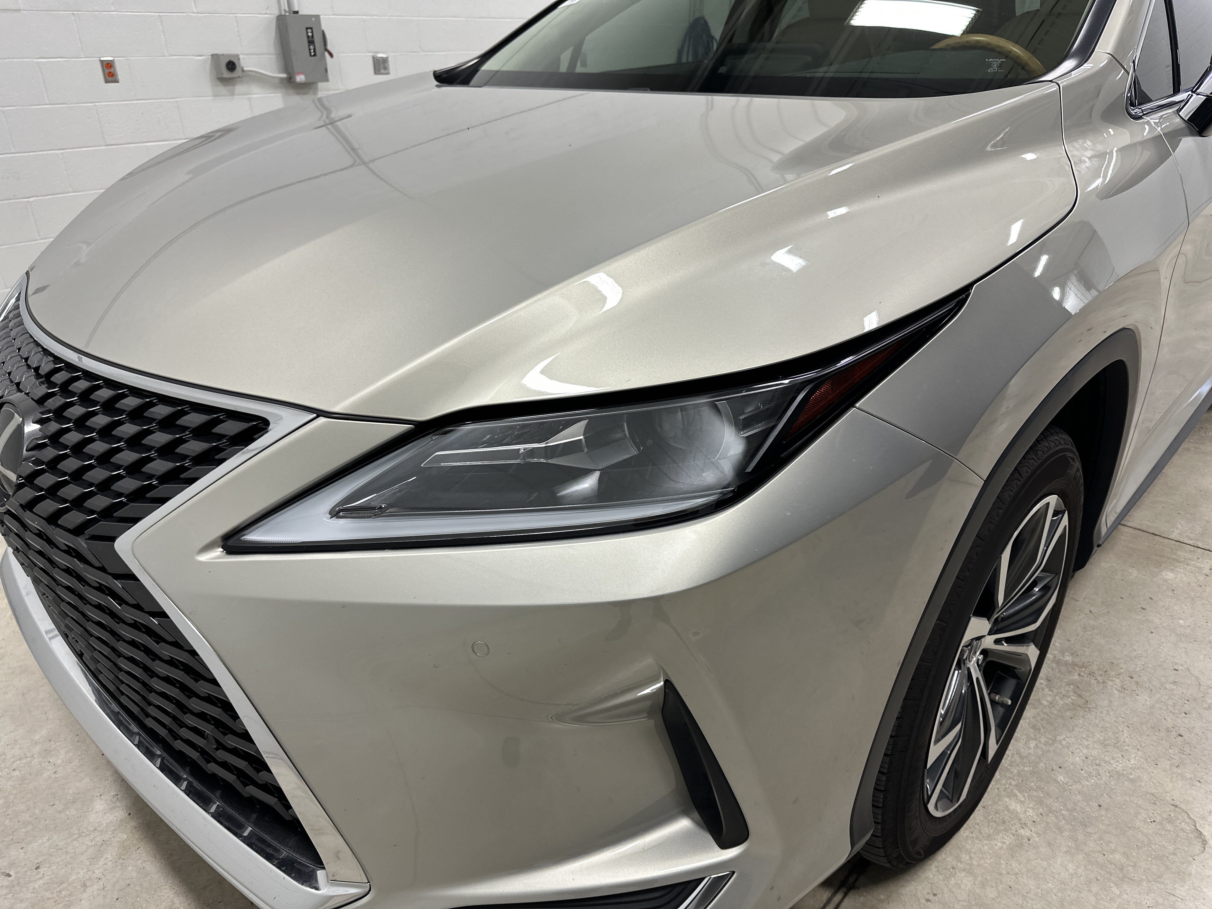 Certified 2021 Lexus RX 350L FWD w/ Premium Package image 6