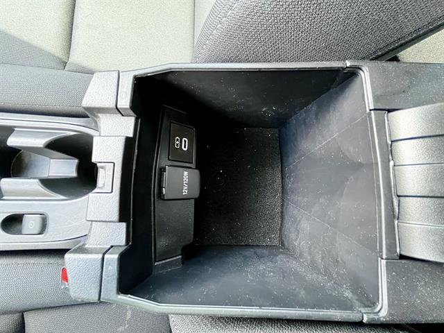 Used 2025 Toyota Corolla LE FWD image 24