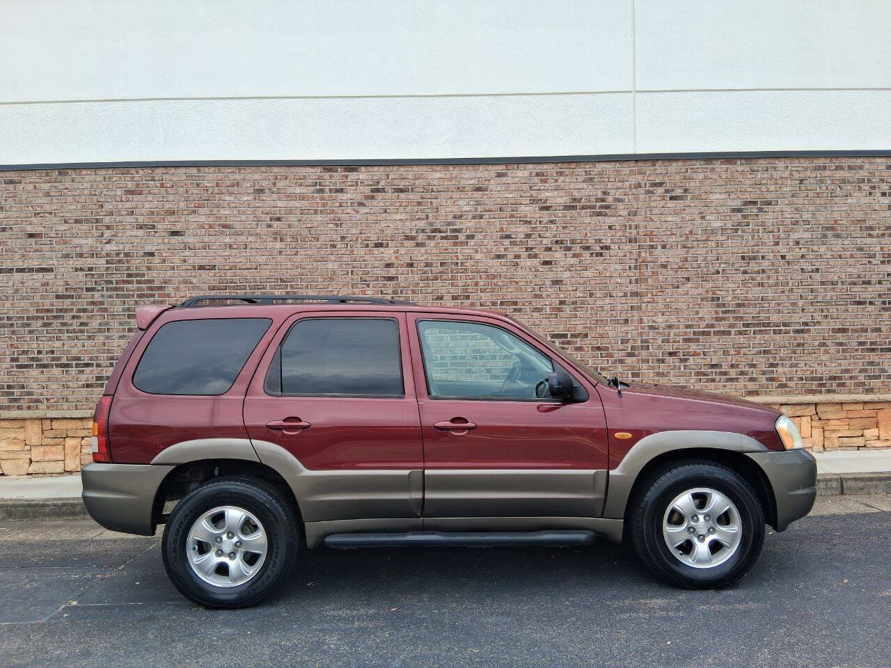 Used 2003 MAZDA Tribute LX FWD image 6