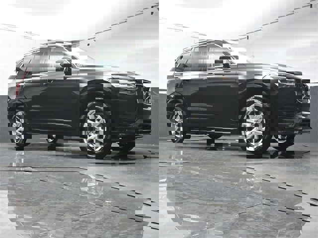 Used 2021 Volvo XC90 T5 Momentum w/ Climate Package image 41