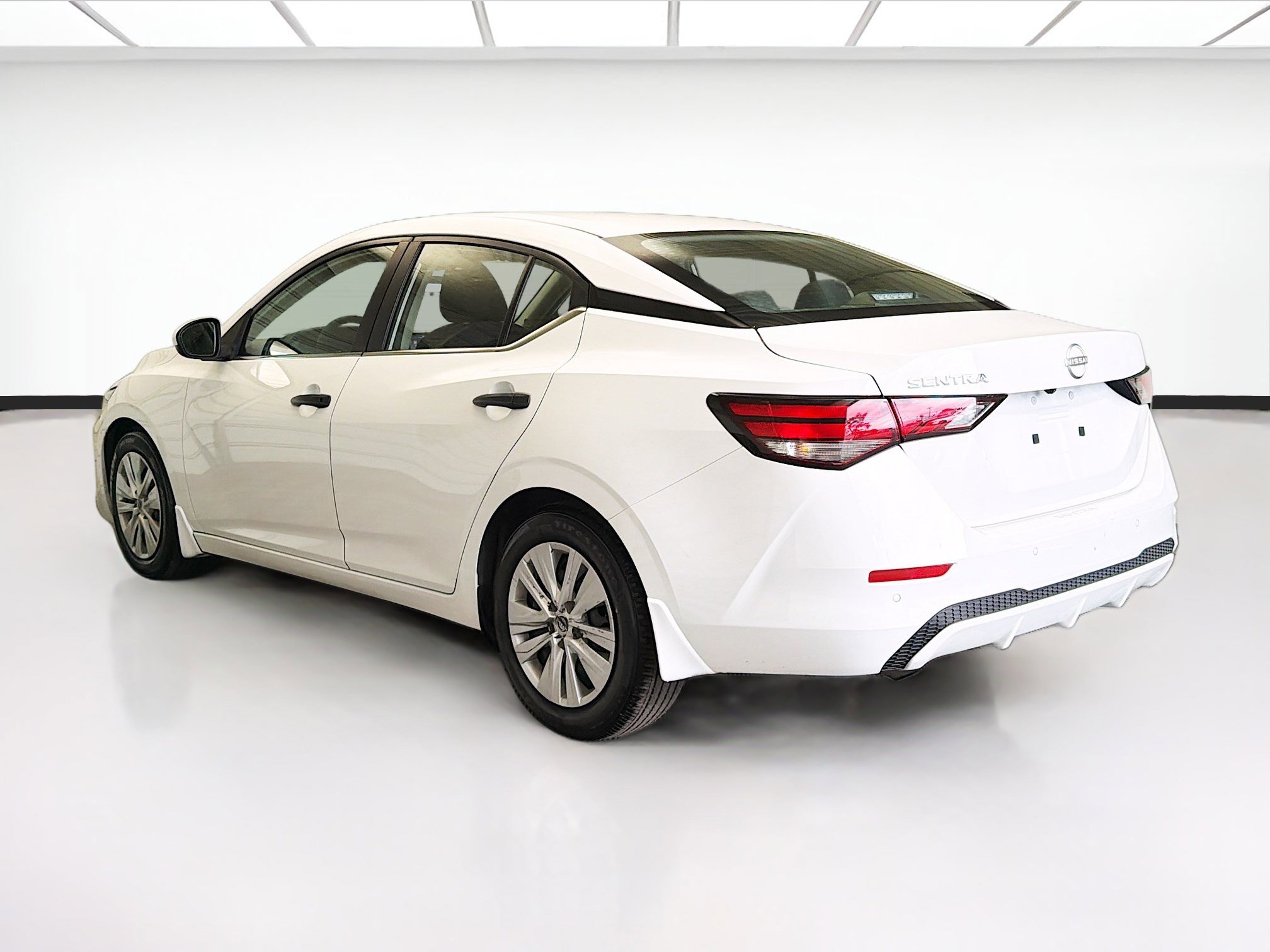 Used 2025 Nissan Sentra S image 6