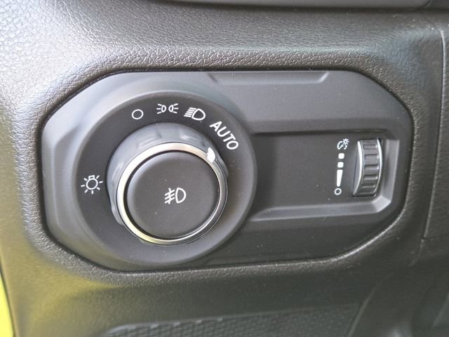 Used 2023 Jeep Wrangler Sport S image 12