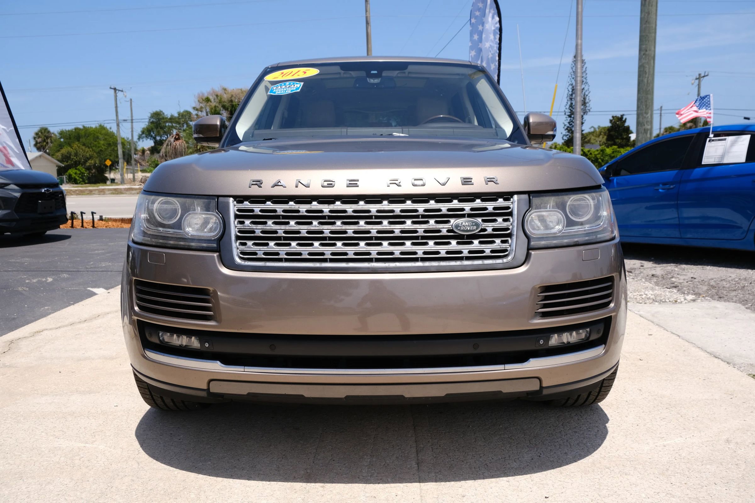 Used 2015 Land Rover Range Rover HSE AWD/4WD image 2
