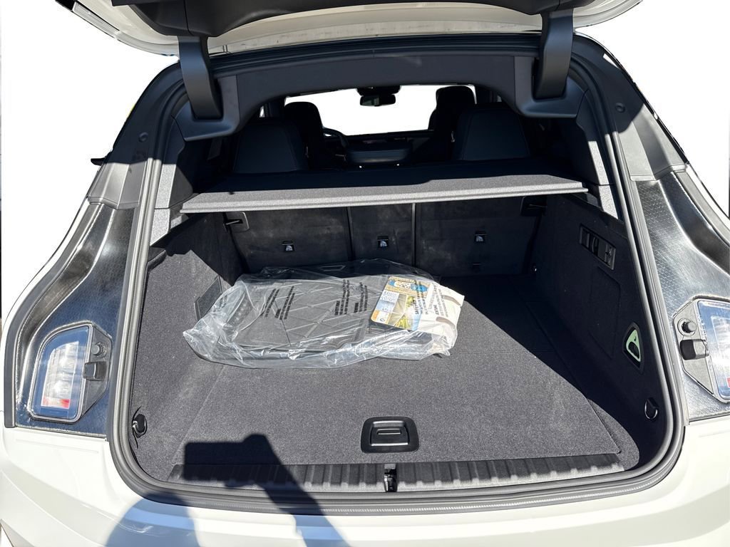 New 2026 BMW iX xDrive60 w/ Premium Package image 13