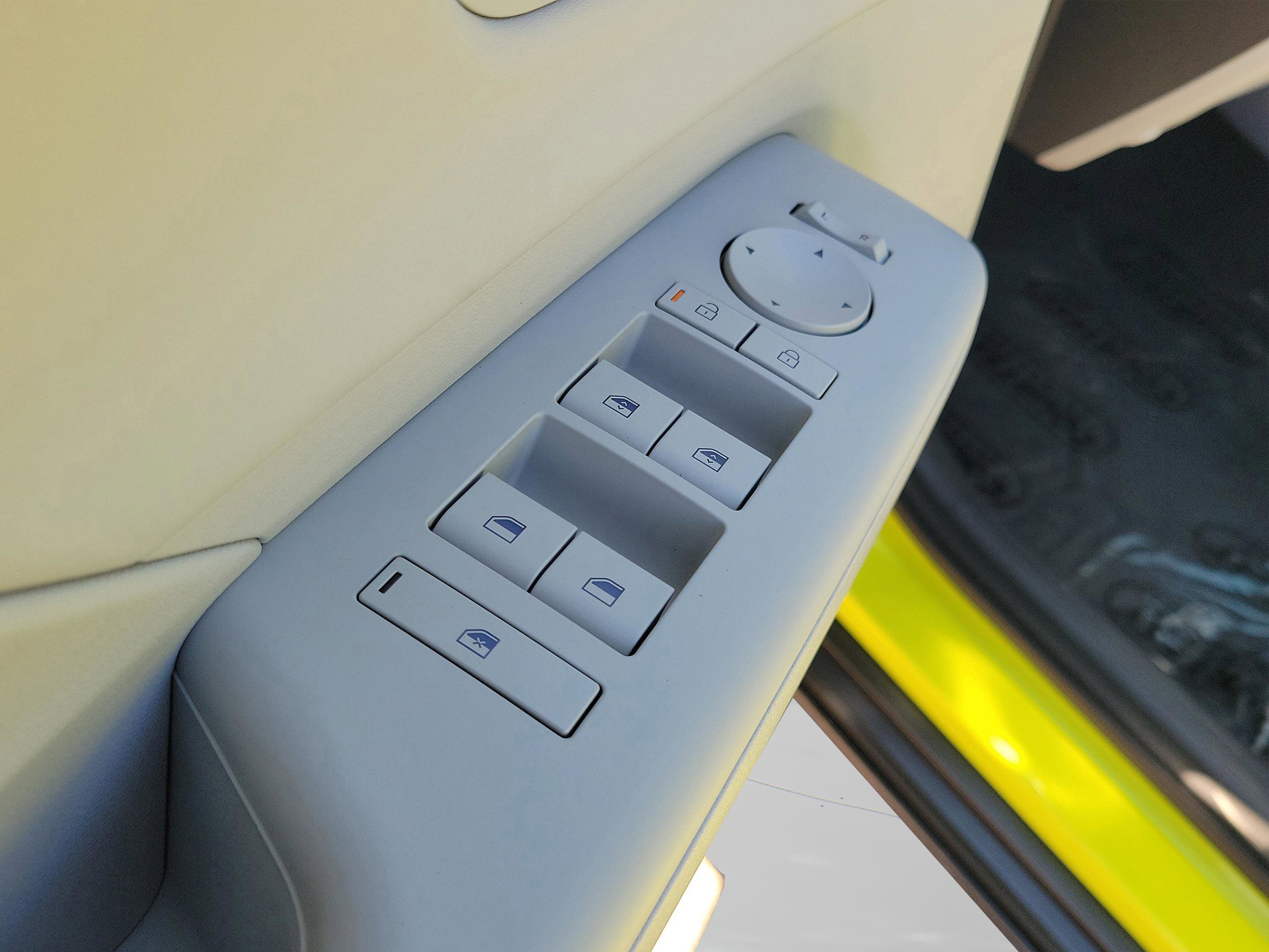 New 2026 Hyundai Kona SEL Premium image 25