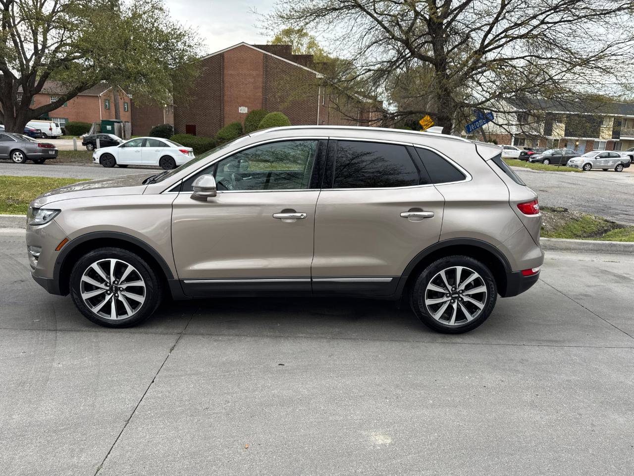 Used 2019 Lincoln MKC Reserve image 7