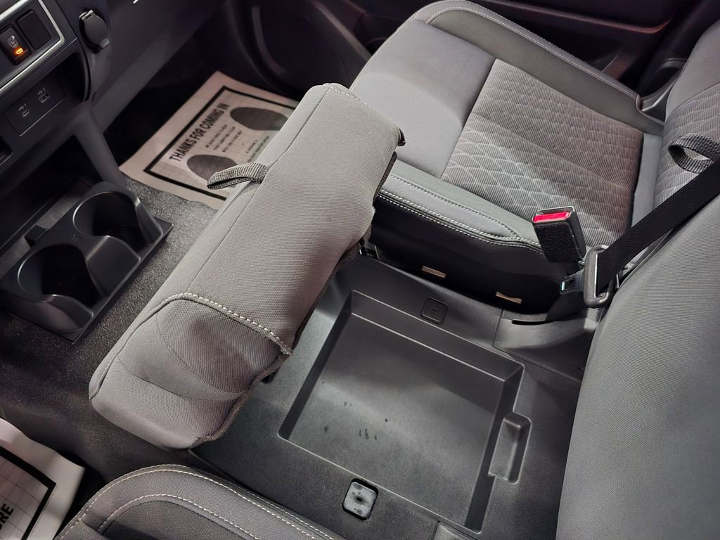 Used 2022 Nissan Titan S image 26