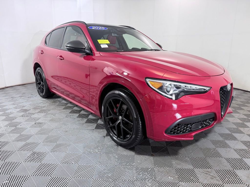 Used 2020 Alfa Romeo Stelvio Ti Sport image 9