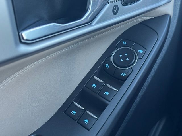 Used 2020 Ford Explorer Limited image 23