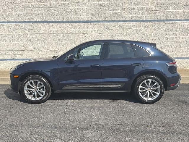 Used 2023 Porsche Macan AWD/4WD image 4