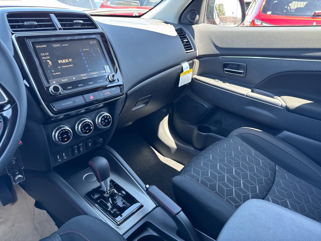 New 2027 Mitsubishi Outlander Sport LE FWD image 10