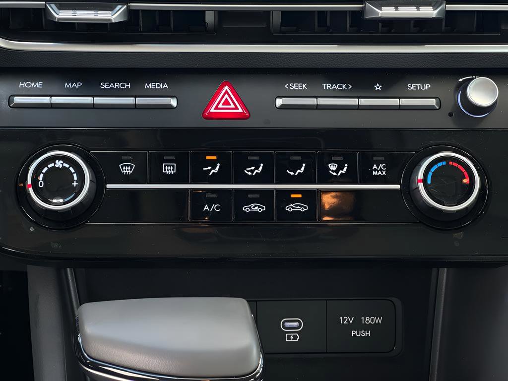 Used 2025 Hyundai Sonata SE FWD image 28