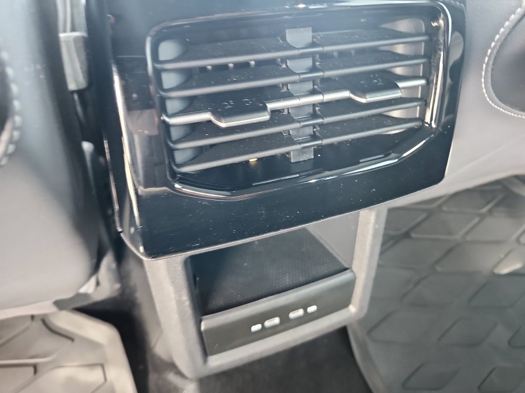 Used 2023 Volkswagen ID.4 Pro S AWD/4WD image 13