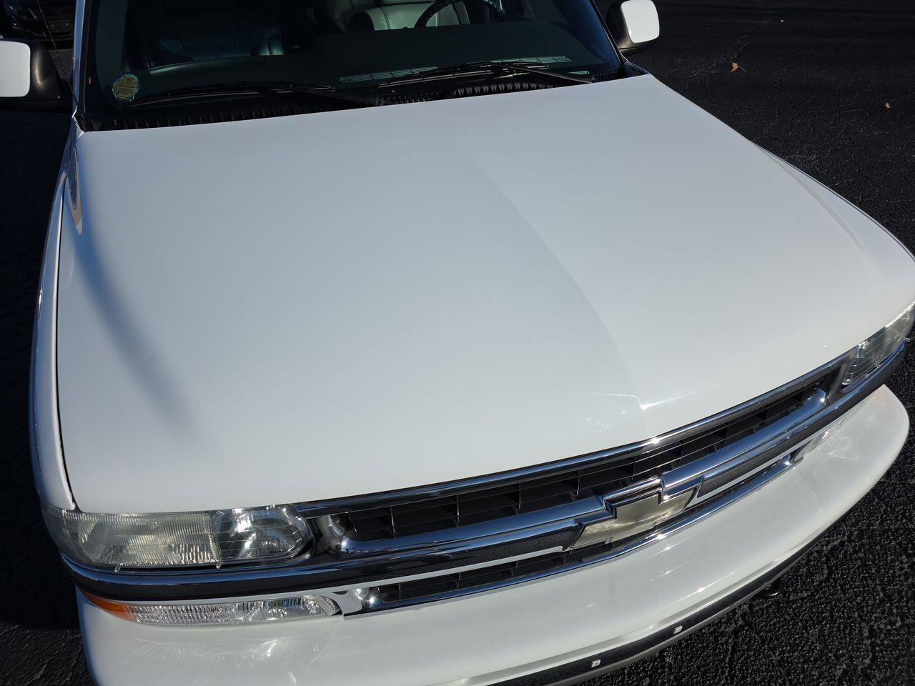 Used 2001 Chevrolet Tahoe LT w/ LT Preferred Equipment Group image 30