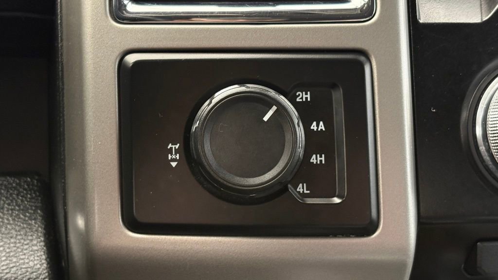 Used 2015 Ford F150 Lariat w/ Equipment Group 502A Luxury AWD/4WD image 36