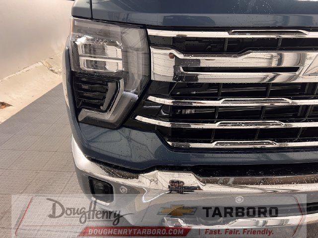 New 2026 Chevrolet Silverado 2500 LTZ w/ LTZ Plus Package AWD/4WD image 11