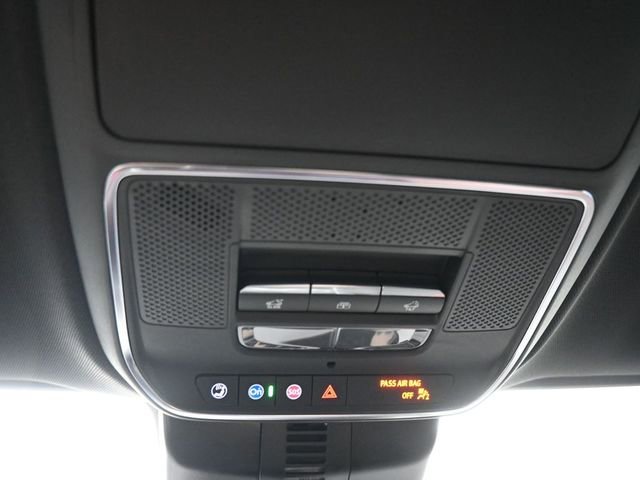 New 2026 Chevrolet Traverse RS w/ LPO, Floor Liner Package image 20