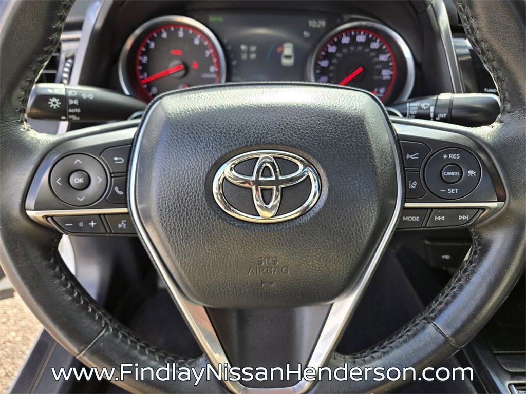 Used 2020 Toyota Camry XSE image 28