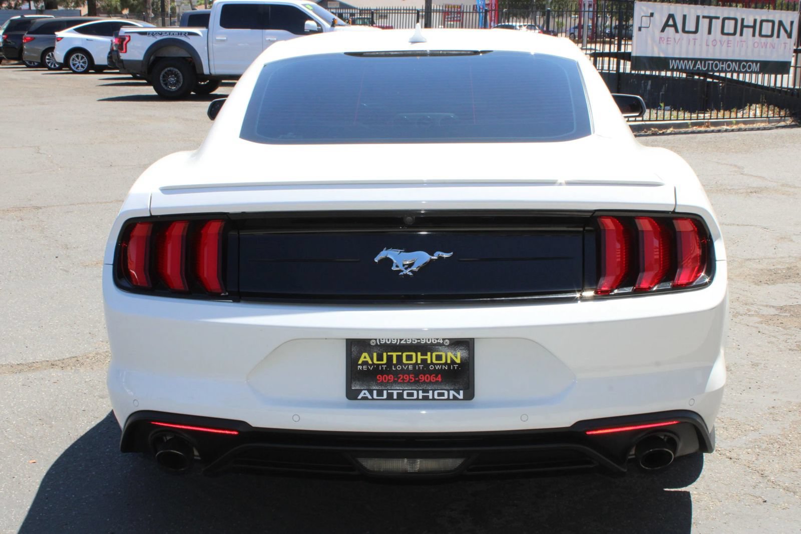 Used 2022 Ford Mustang Premium RWD image 31