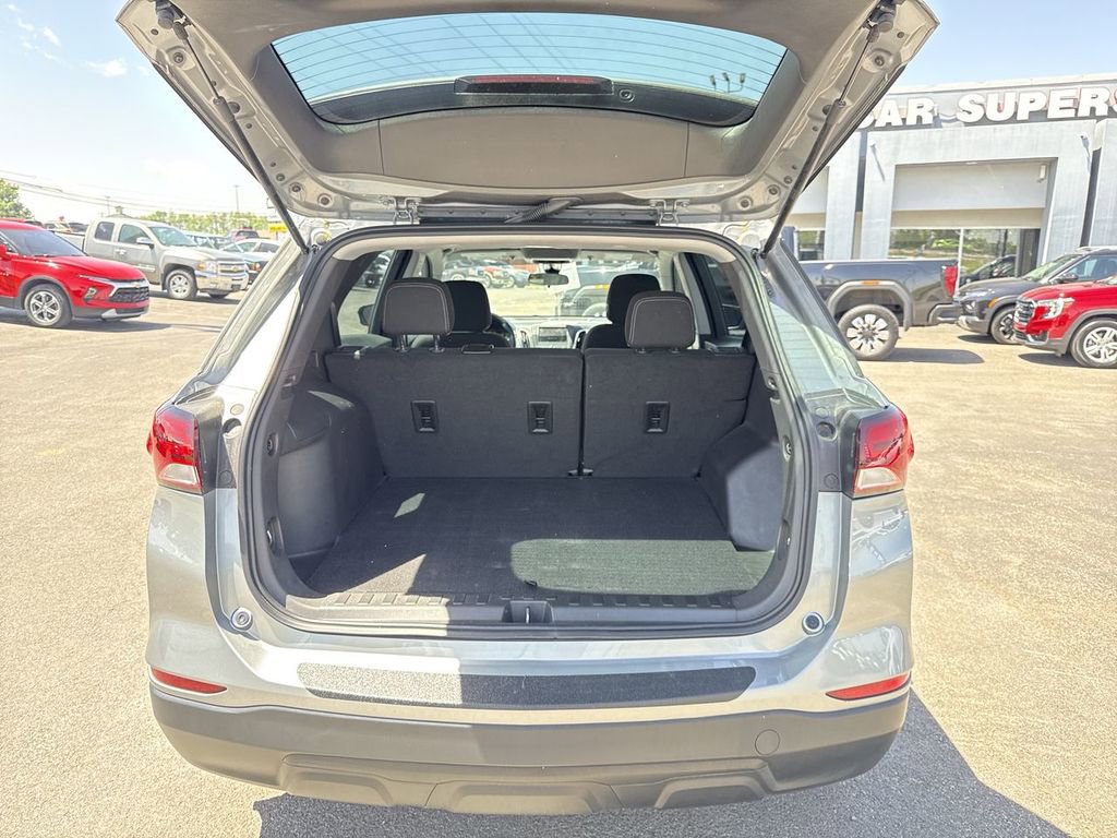 Used 2023 Chevrolet Equinox LS FWD image 17
