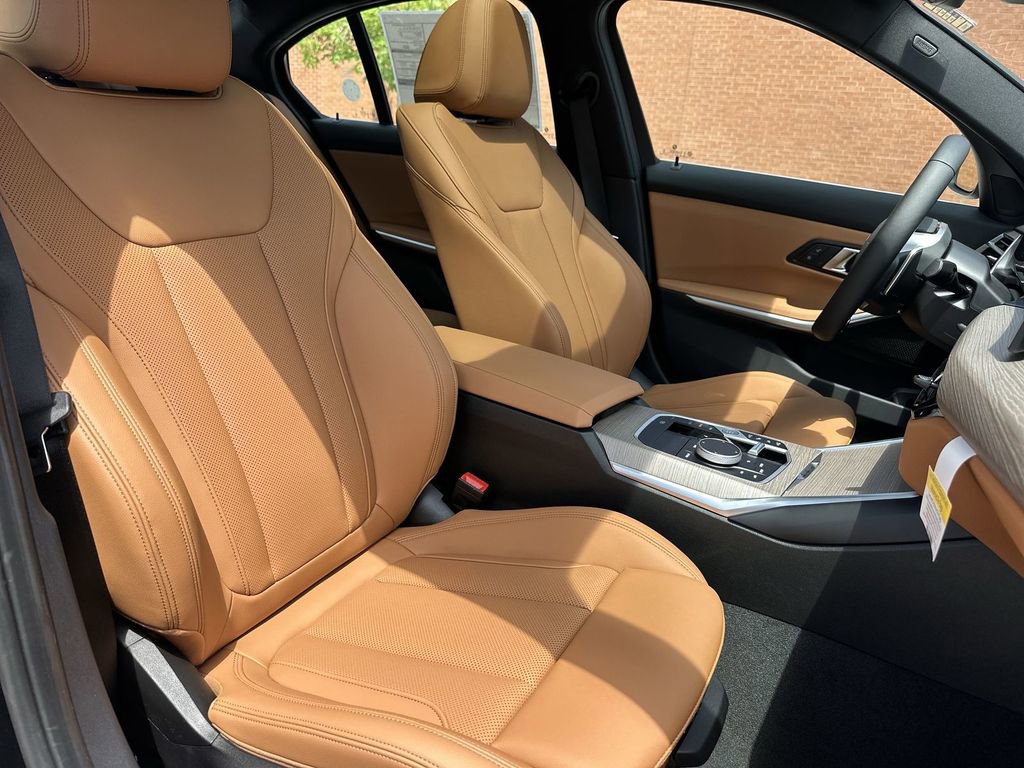 Certified 2025 BMW 330i xDrive 330i xDrive w/ Premium Package image 29